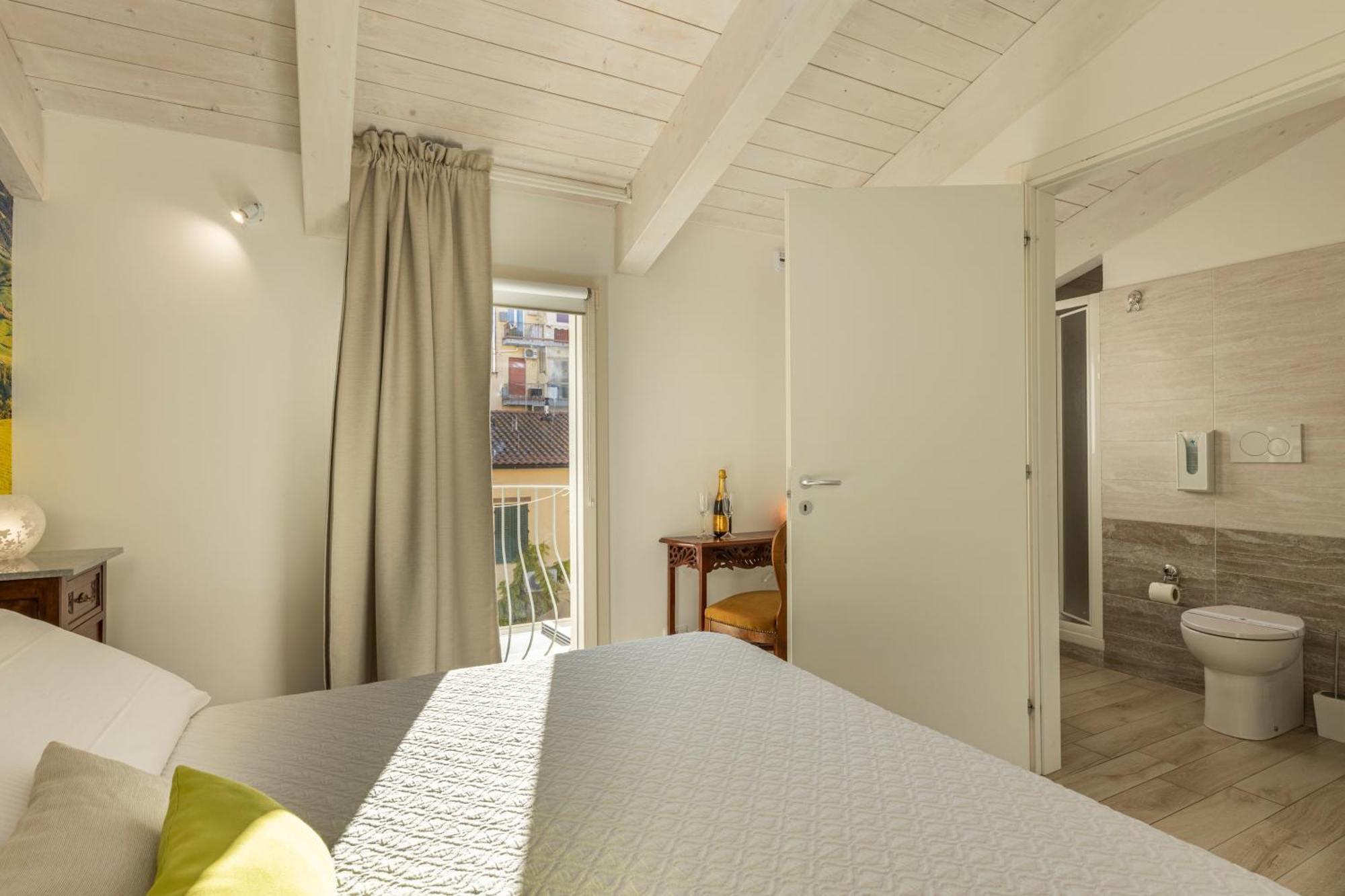 Acquamarina B&B Follonica Bagian luar foto